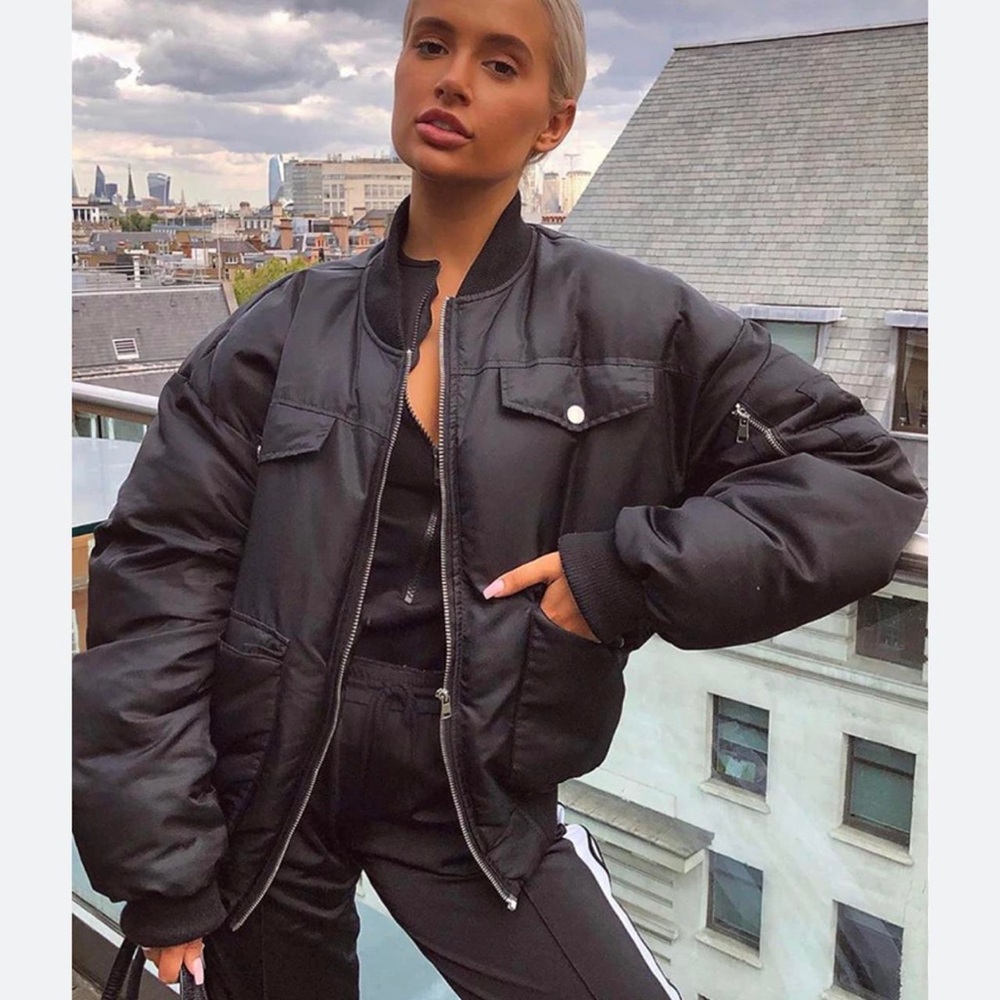 F21 Sexy Black Bomber 💣